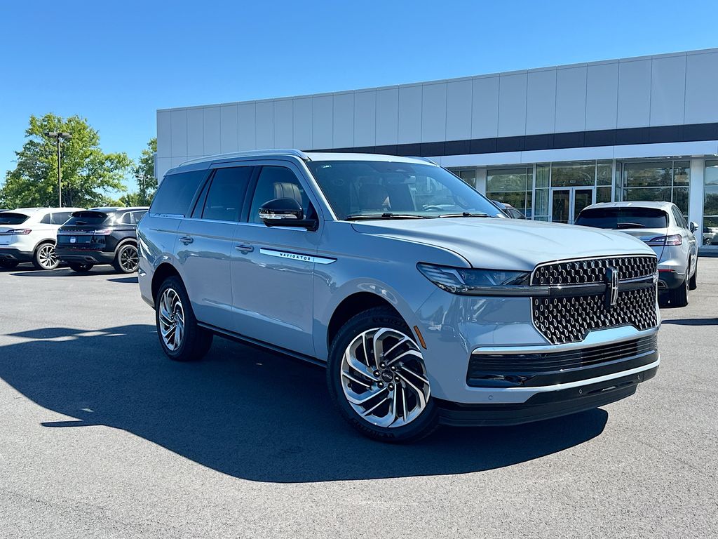 2026 Lincoln Navigator Reserve 4WD's photo
