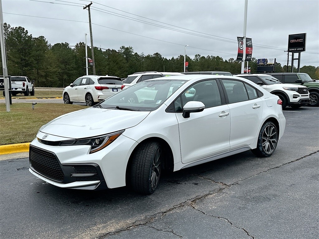 Used 2022 Toyota Corolla SE Sedan