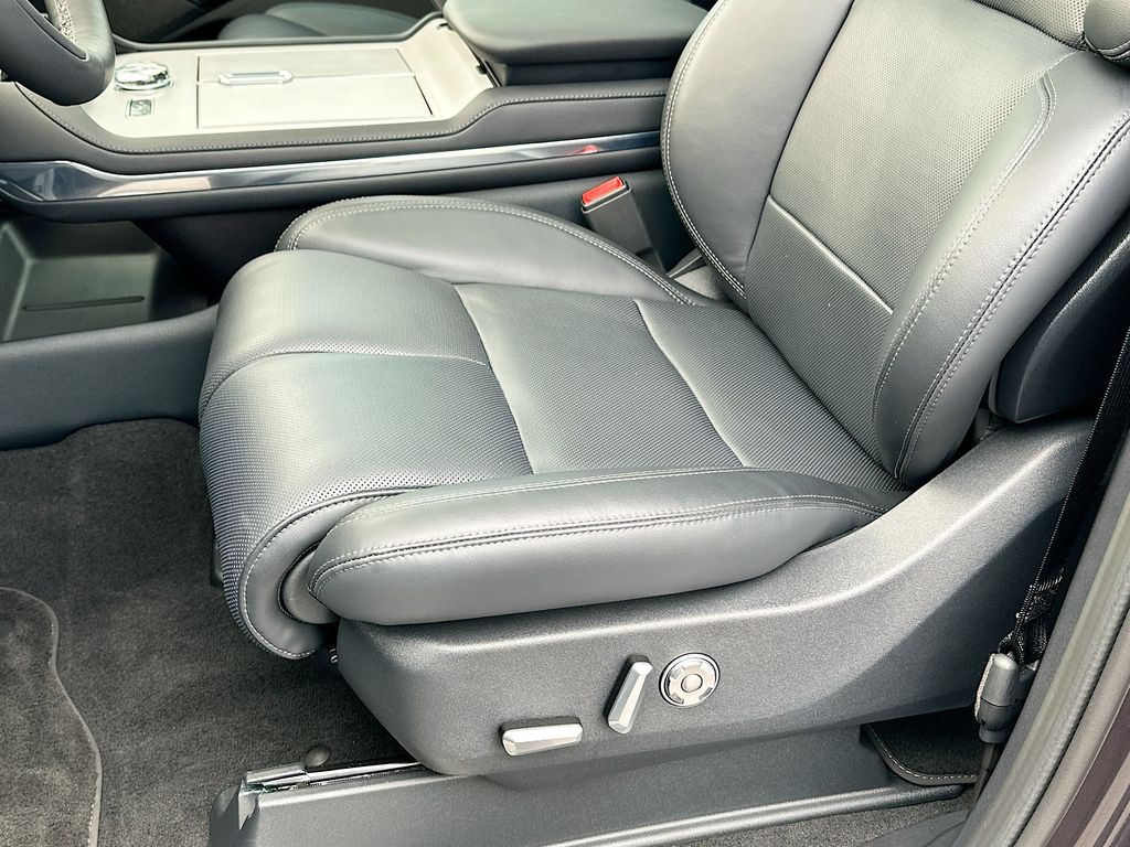 2025 Lincoln Navigator Reserve L - Photo 9