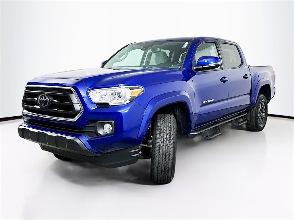 2022 Toyota Tacoma SR5 photo 2
