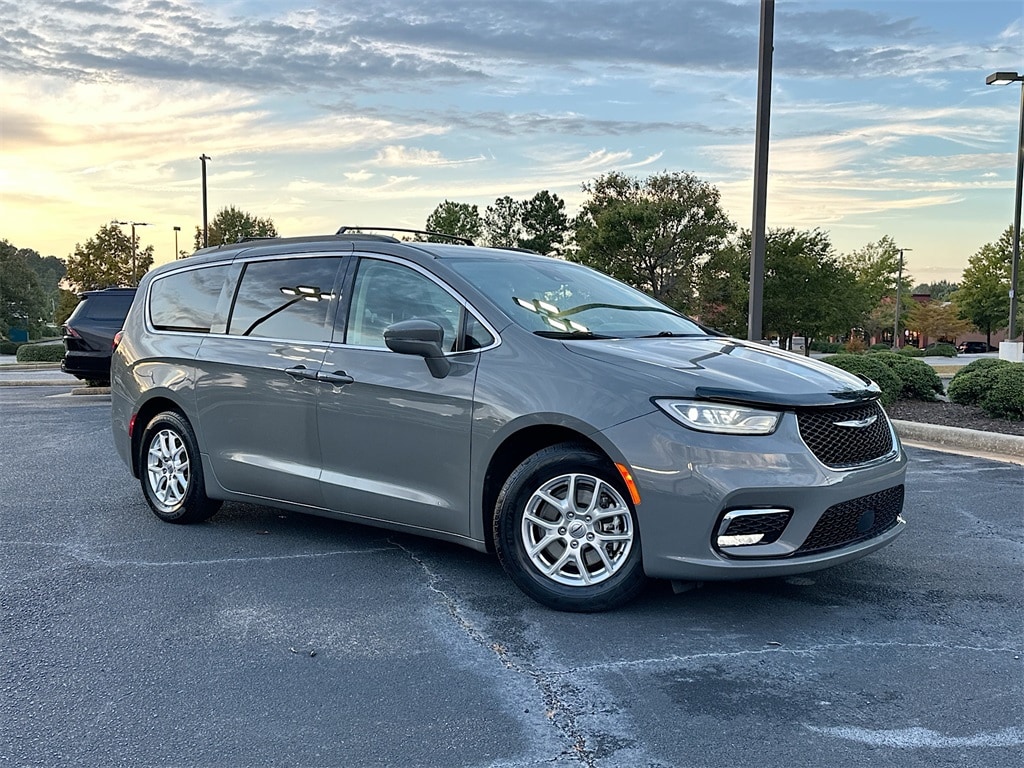 2022 Chrysler Pacifica Touring L
