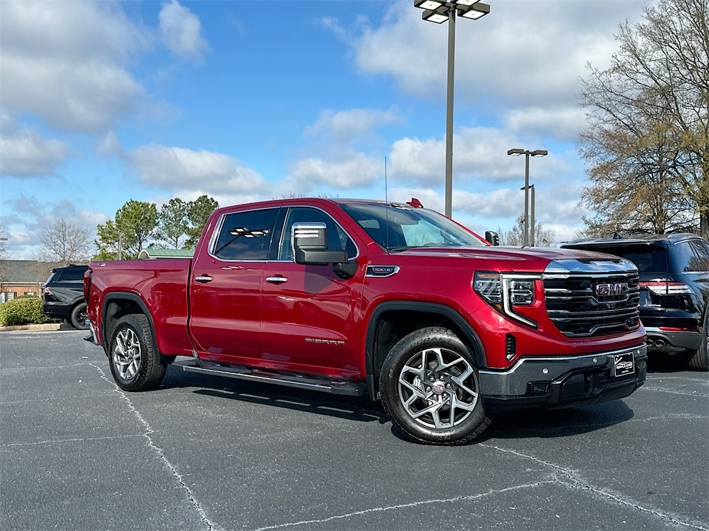 2023 GMC Sierra 1500 SLT's photo