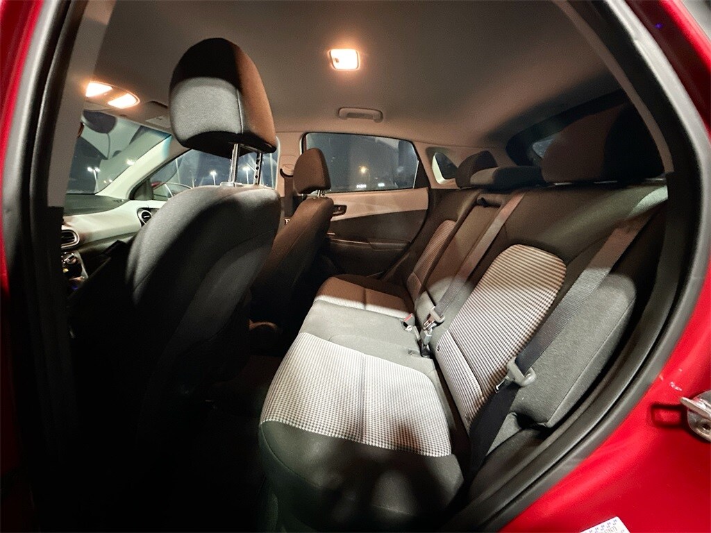 2021 Hyundai Kona SEL Plus photo 4