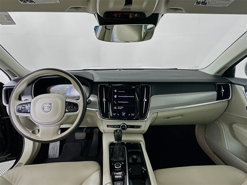 Used 2017 Volvo S90 T5 Momentum Sedan