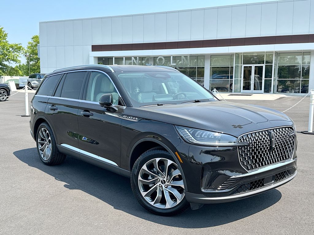 2026 Lincoln Aviator Premiere RWD's photo