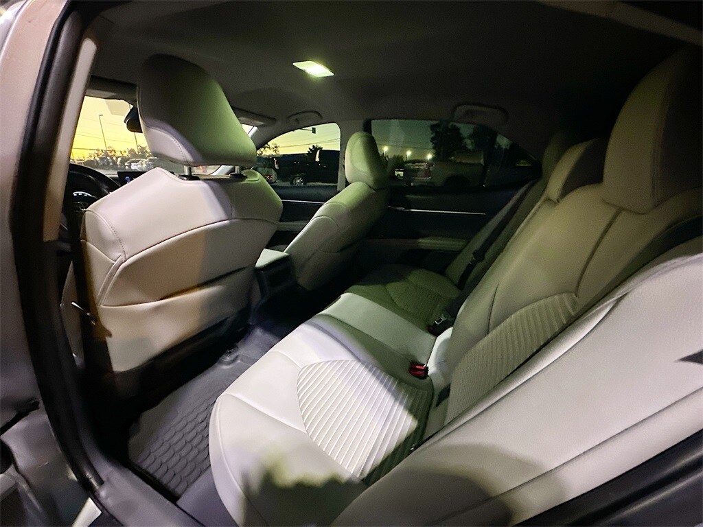 2022 Toyota Camry Hybrid Base photo 4