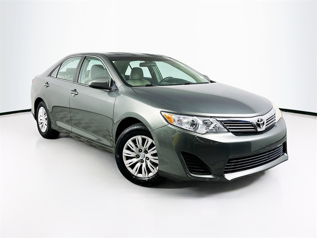 Used 2014 Toyota Camry L Sedan