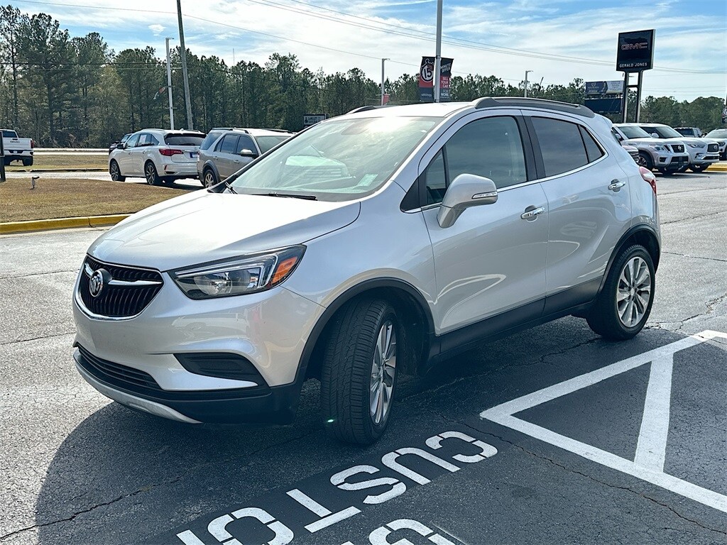 2017 Buick Encore Preferred photo 2