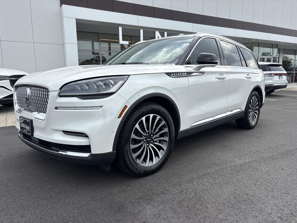 2022 Lincoln Aviator Reserve RWD's photo