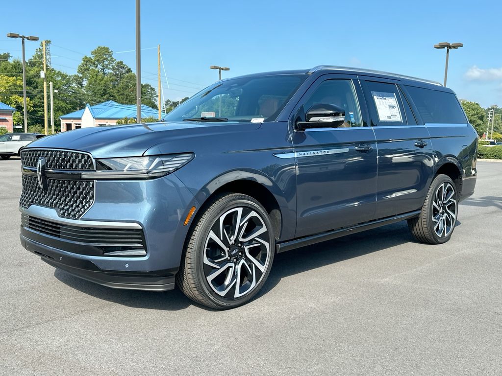 2027 Lincoln Navigator