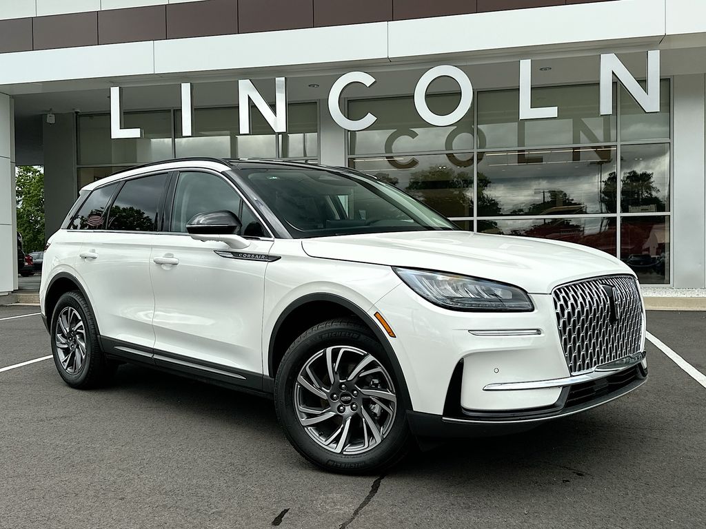 2026 Lincoln Corsair Premiere FWD's photo