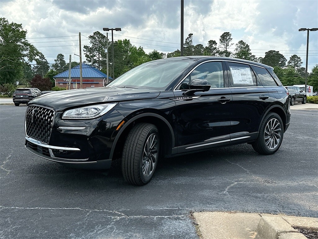 2025 Lincoln Corsair Reserve photo 2