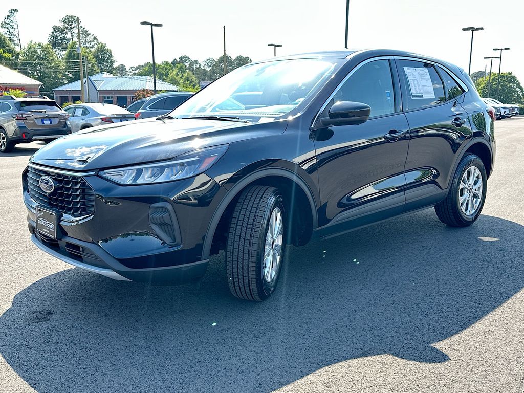 2023 Ford Escape