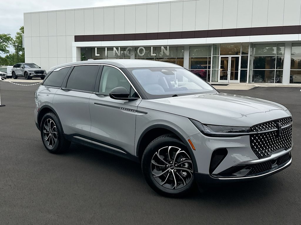 2026 Lincoln Nautilus Premiere AWD's photo