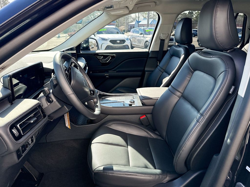 2026 Lincoln Aviator Premiere - Photo 8