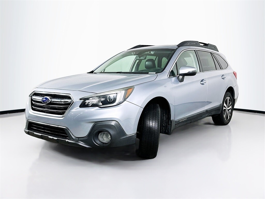 2019 Subaru Outback 2.5i photo 2