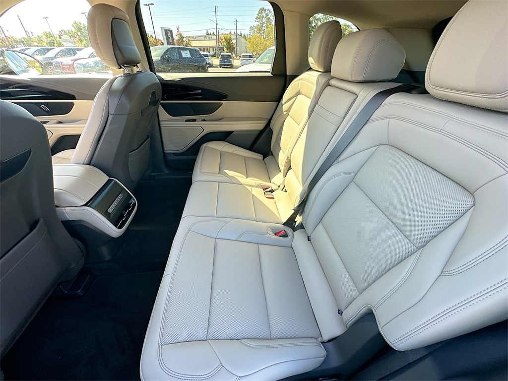 New 2025 Lincoln Nautilus Premiere SUV