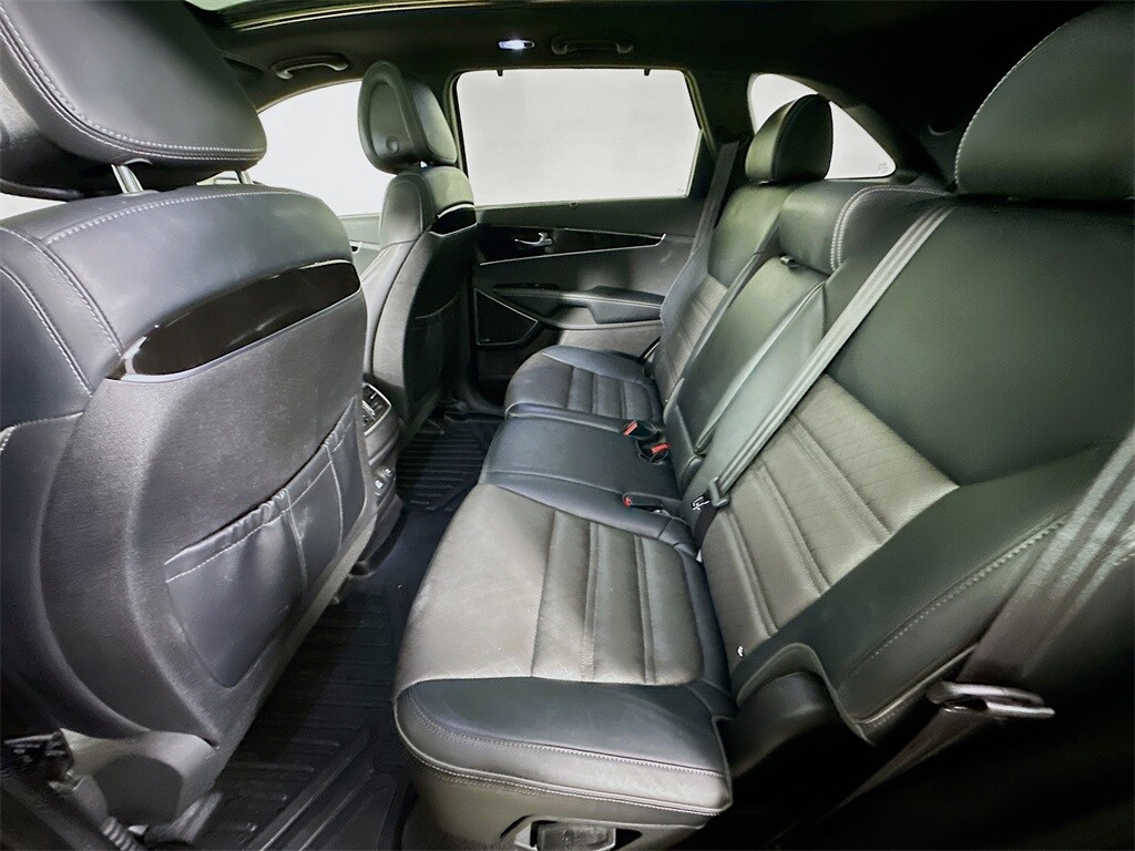 Used 2016 Kia Sorento SX Limited SUV