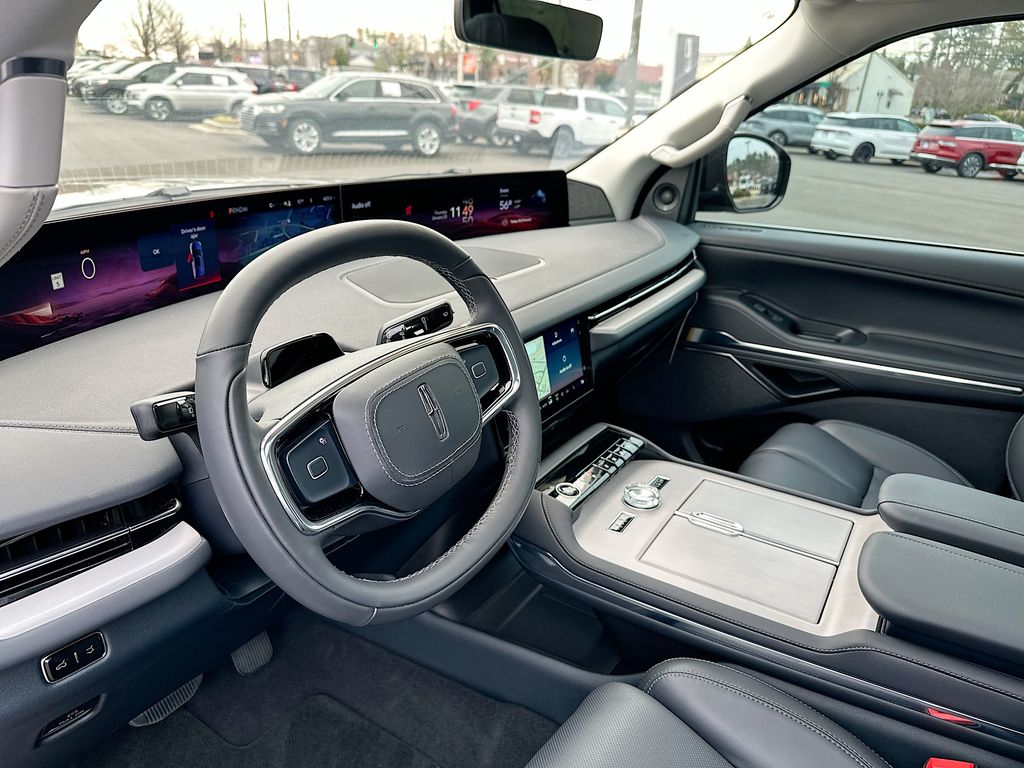 2025 Lincoln Navigator Reserve L - Photo 10