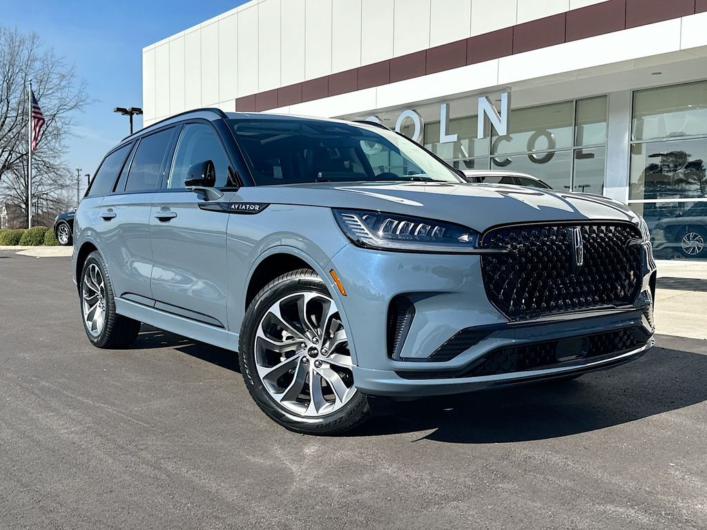 2026 Lincoln Aviator Premiere RWD's photo