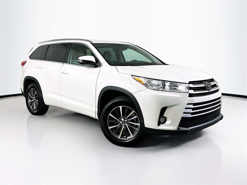 Used 2018 Toyota Highlander XLE SUV