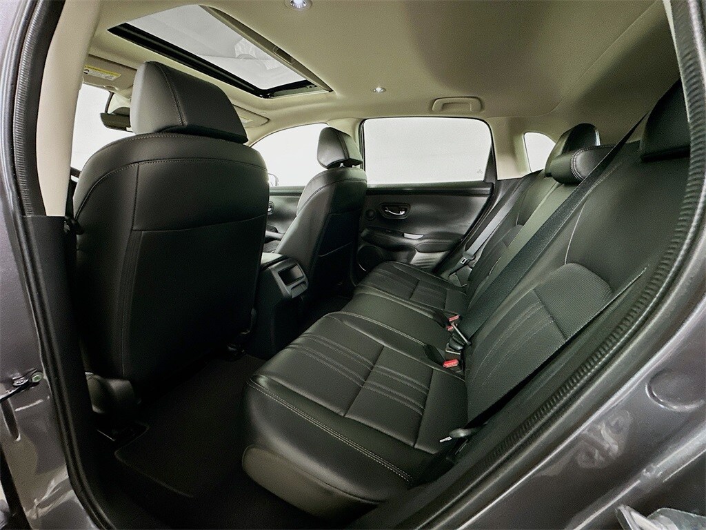 2026 Honda HR-V EX-L photo 4