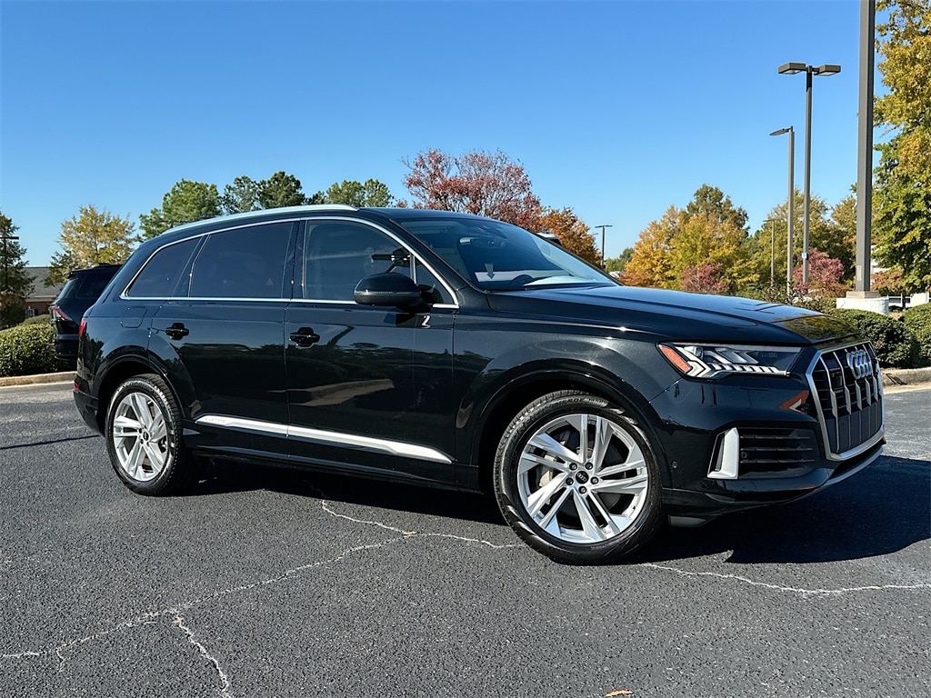 2022 Audi Q7 Prestige's photo
