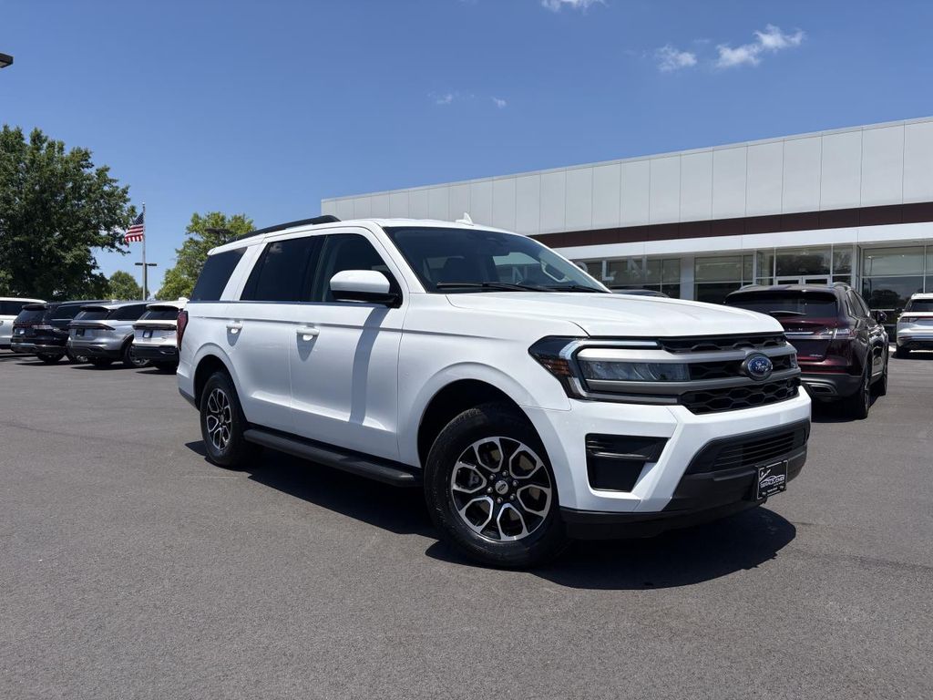 2024 Ford Expedition XLT 4x4's photo