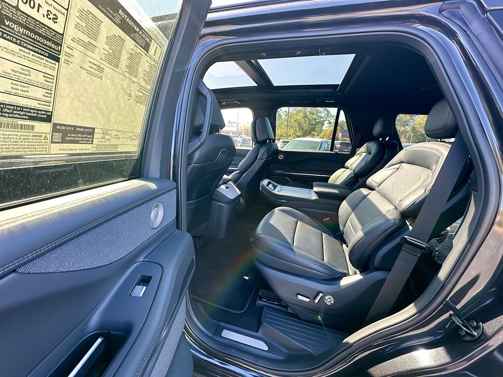 2025 Lincoln Navigator Reserve - Photo 17