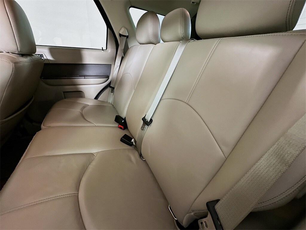 2010 Mercury Mariner Premier photo 4