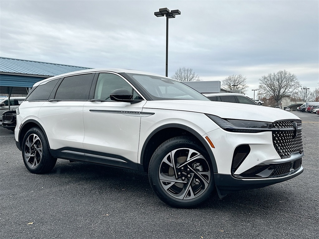 2026 Lincoln Nautilus Premiere's photo