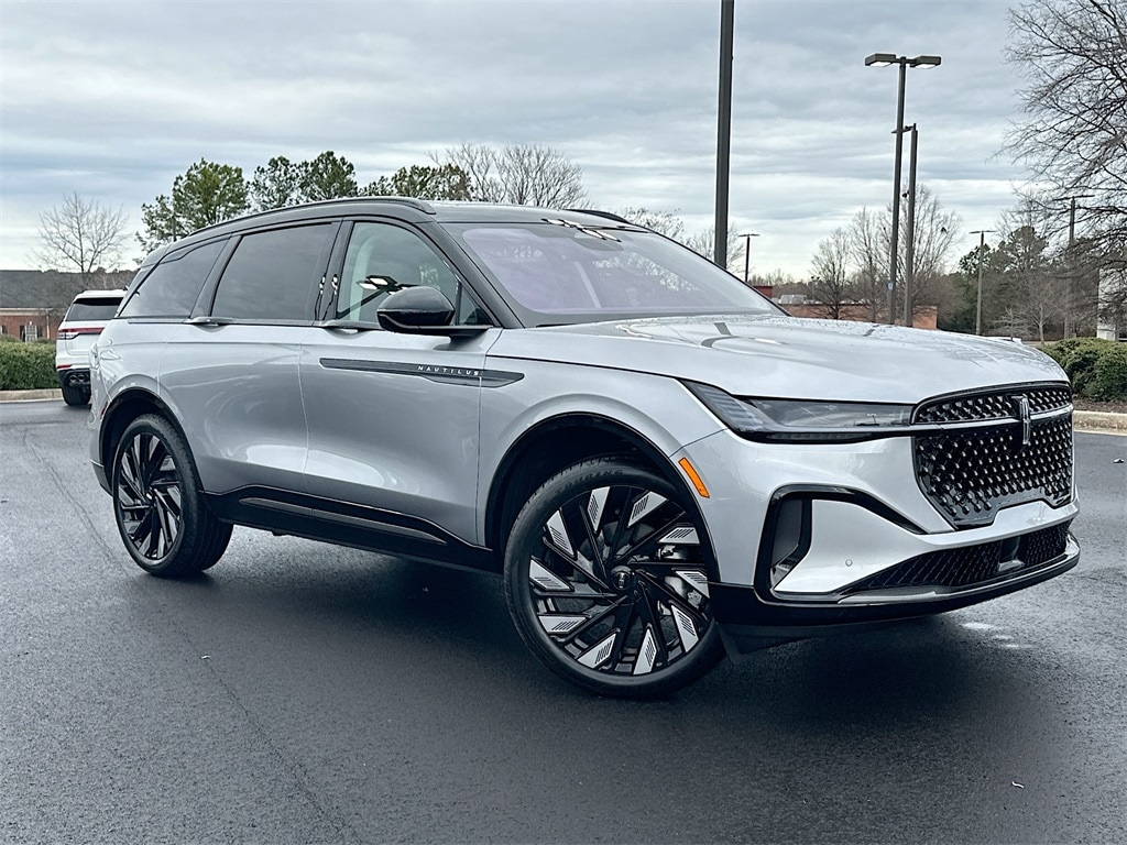 2026 Lincoln Nautilus Reserve's photo