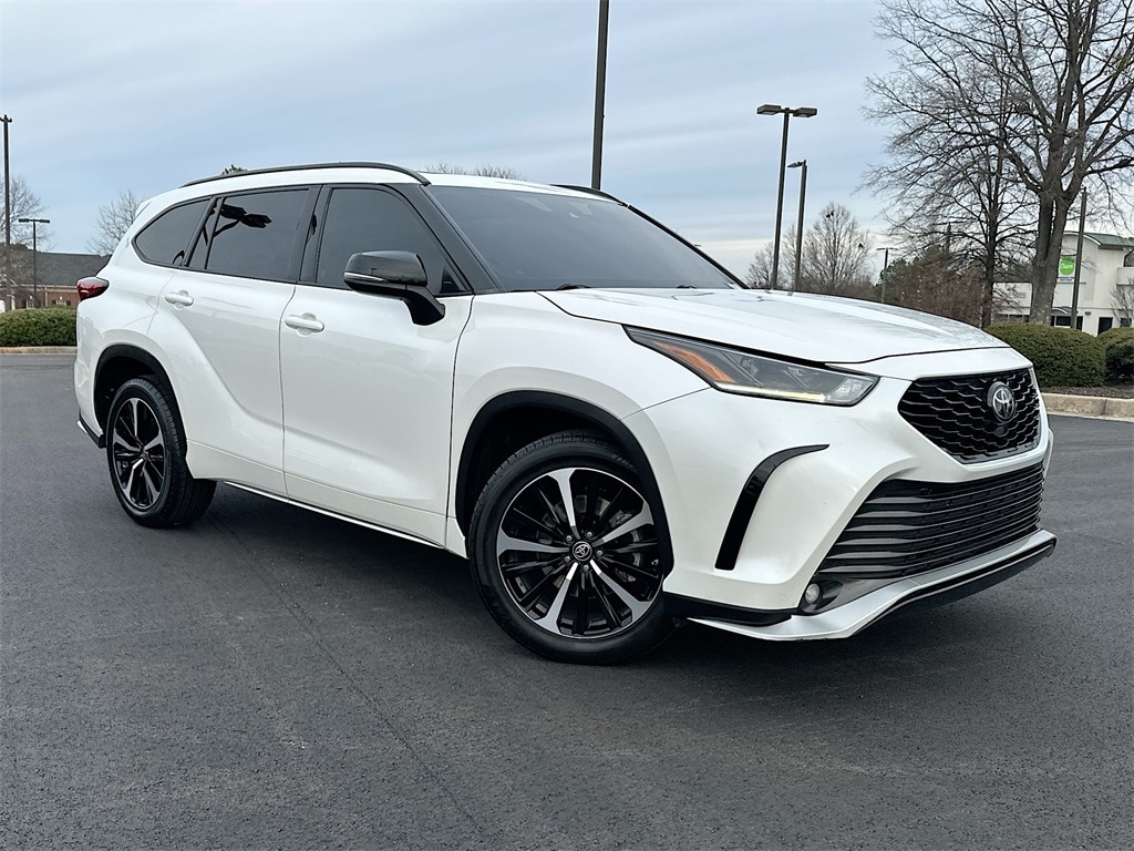 2021 Toyota Highlander XSE's photo