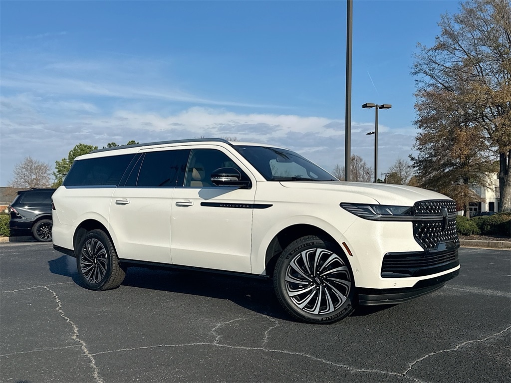 2025 Lincoln Navigator Black Label L's photo
