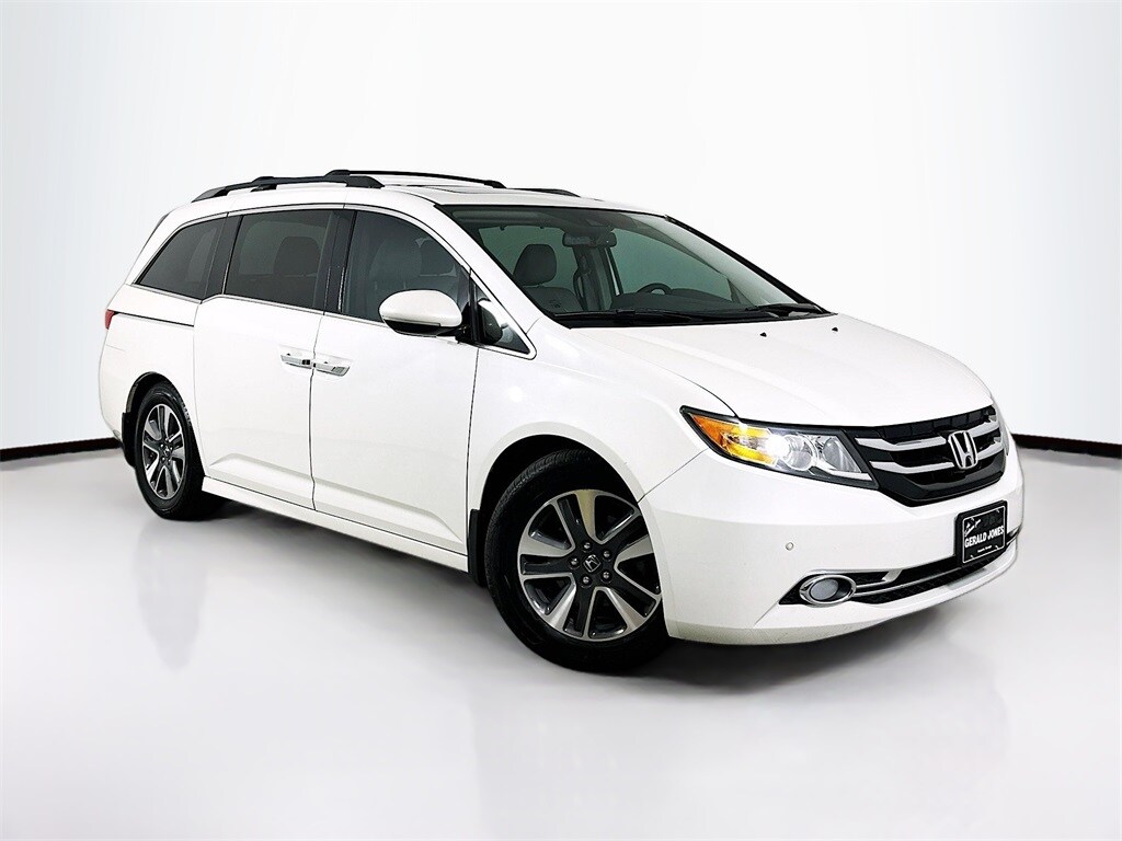 Used 2016 Honda Odyssey Touring Minivan/Van