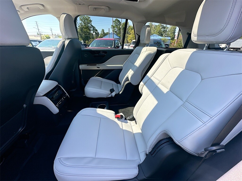 2025 Lincoln Aviator Premiere photo 4