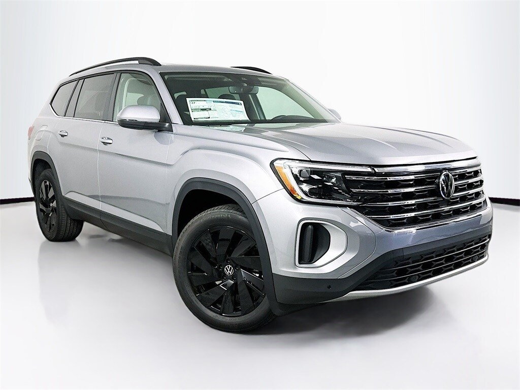 Used 2025 Volkswagen Atlas 2.0T SE w/Technology SUV