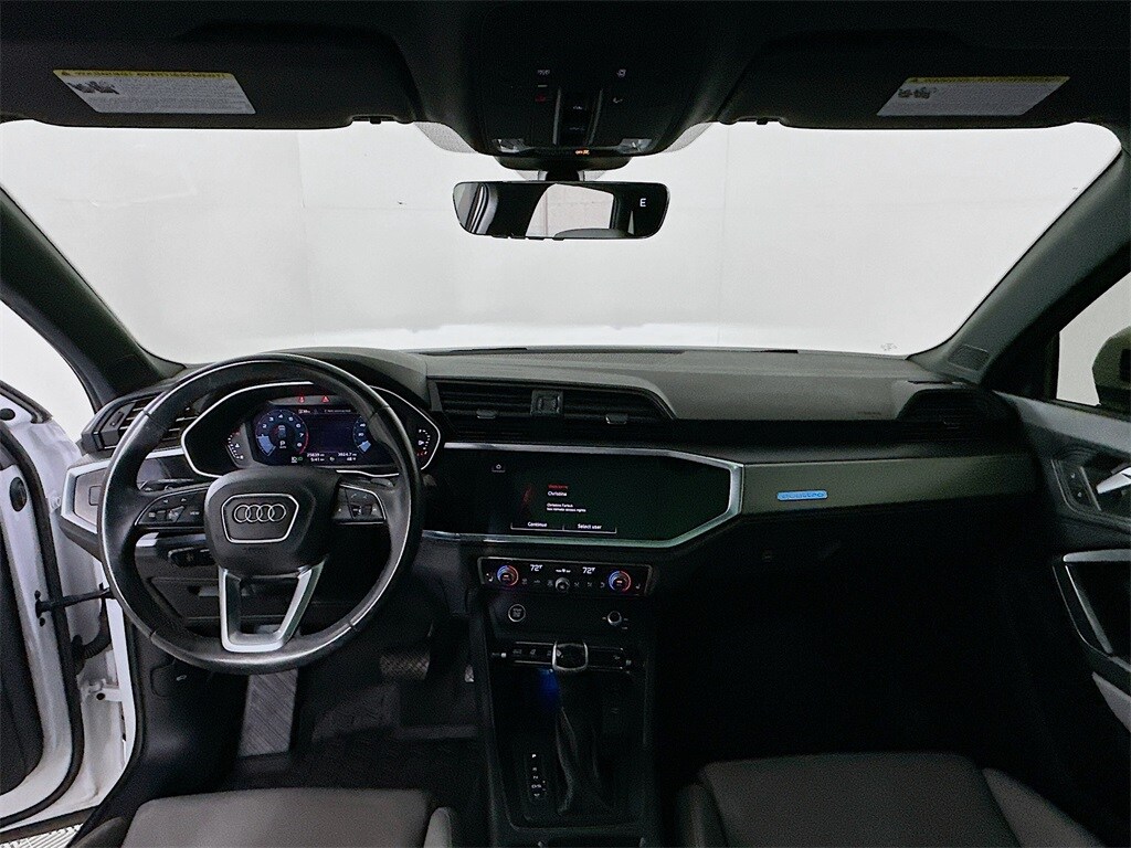 2024 Audi Q3 S line Premium Plus photo 2