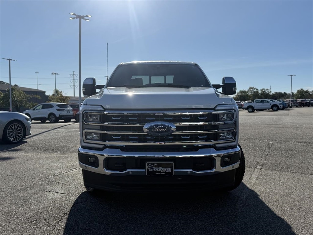 Certified 2025 Ford F-250SD Lariat Truck