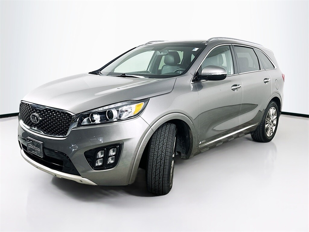 Used 2016 Kia Sorento SX Limited SUV