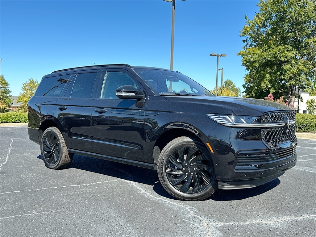 2025 Lincoln Navigator Reserve's photo