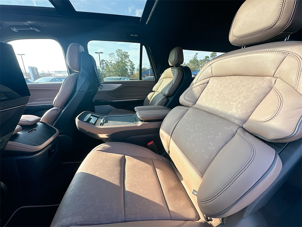 New 2025 Lincoln Navigator L Black Label SUV