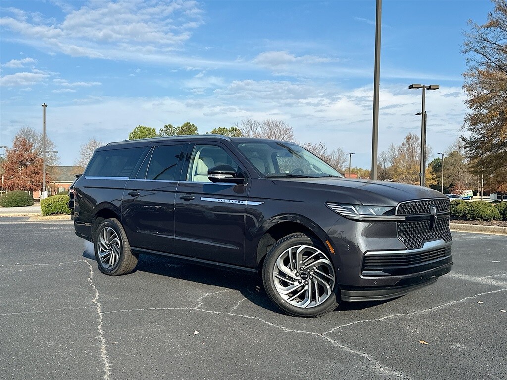New 2025 Lincoln Navigator L Reserve SUV