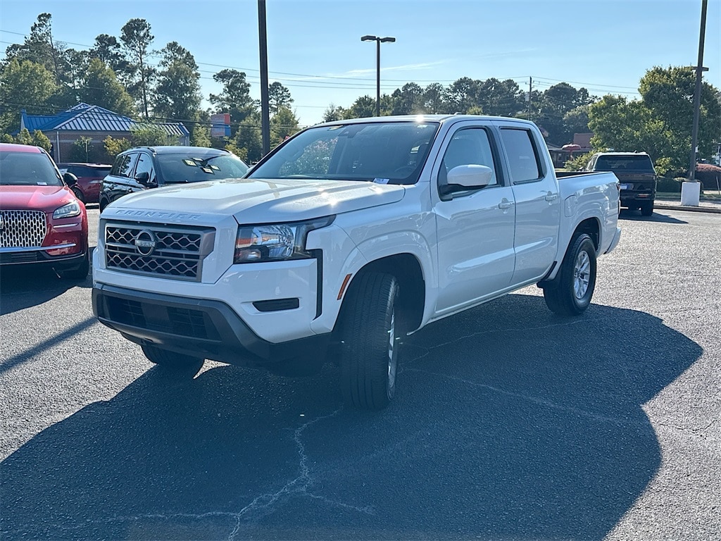 Used 2024 Nissan Frontier SV Truck