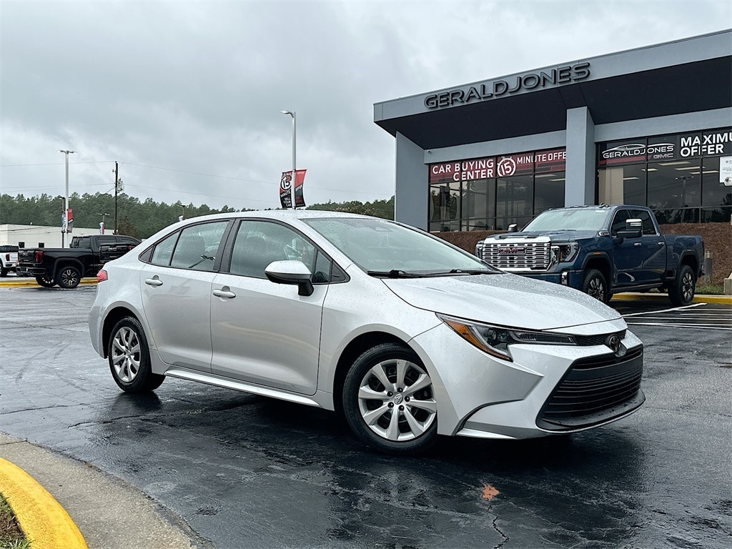 Used 2023 Toyota Corolla LE Sedan
