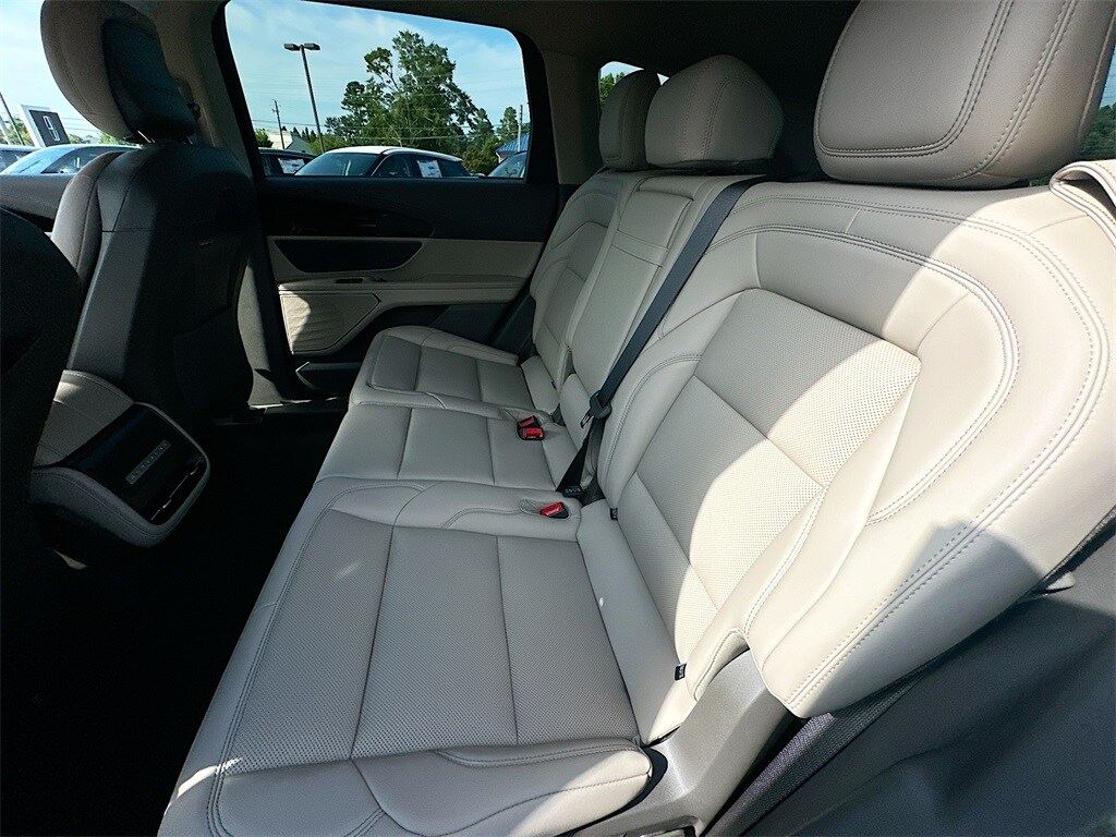 2025 Lincoln Nautilus Premiere photo 4