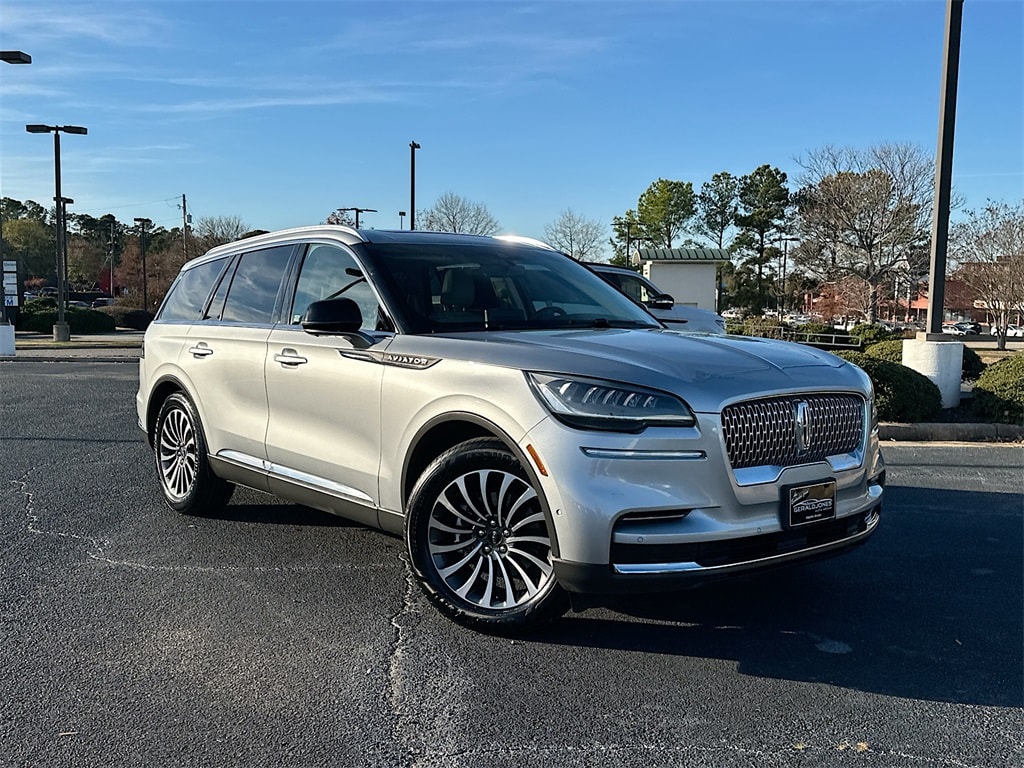 2022 Lincoln Aviator Reserve's photo