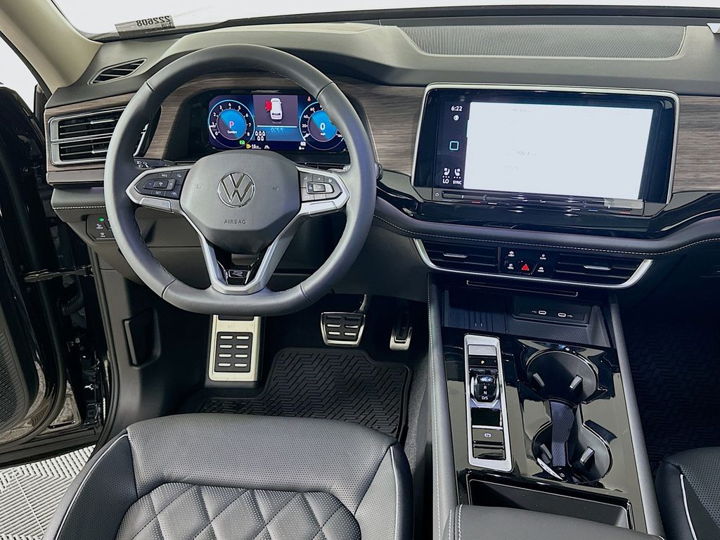 2026 Volkswagen Atlas SEL Premium R-Line - Photo 18