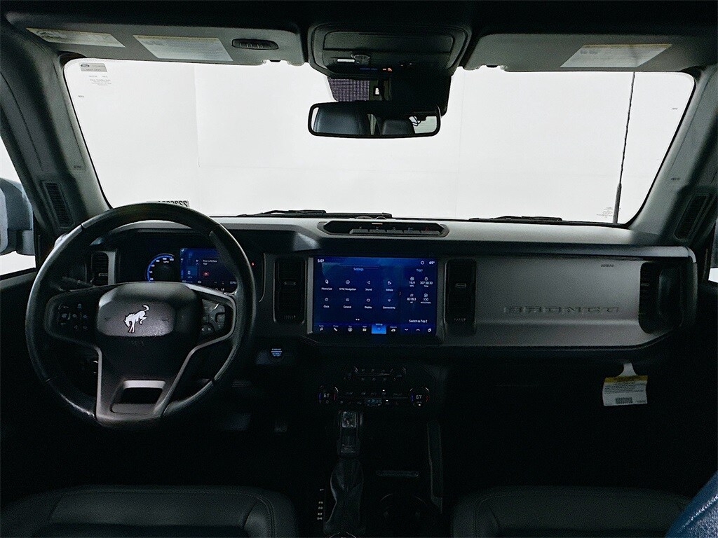 2023 Ford Bronco Outer Banks photo 3