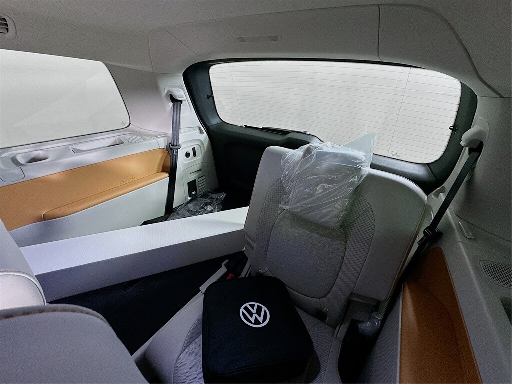 2025 Volkswagen ID. Buzz photo 4